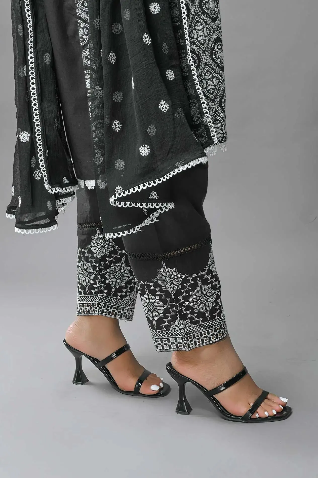 Addee Cotton Bottom Schiffli Embroidery Trouser Bk-1014