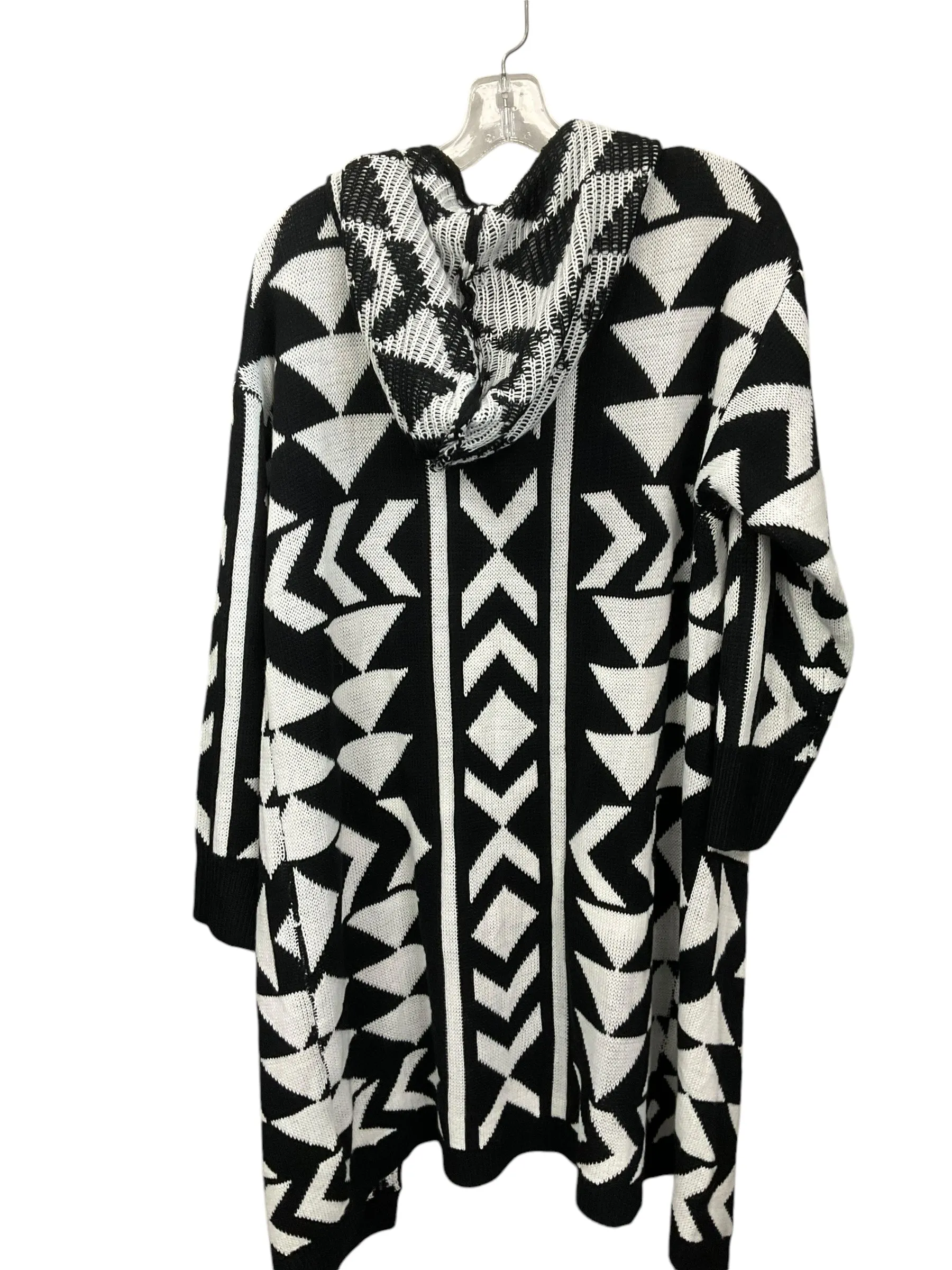 Cardigan By Shein In Black & White, Size: 1x