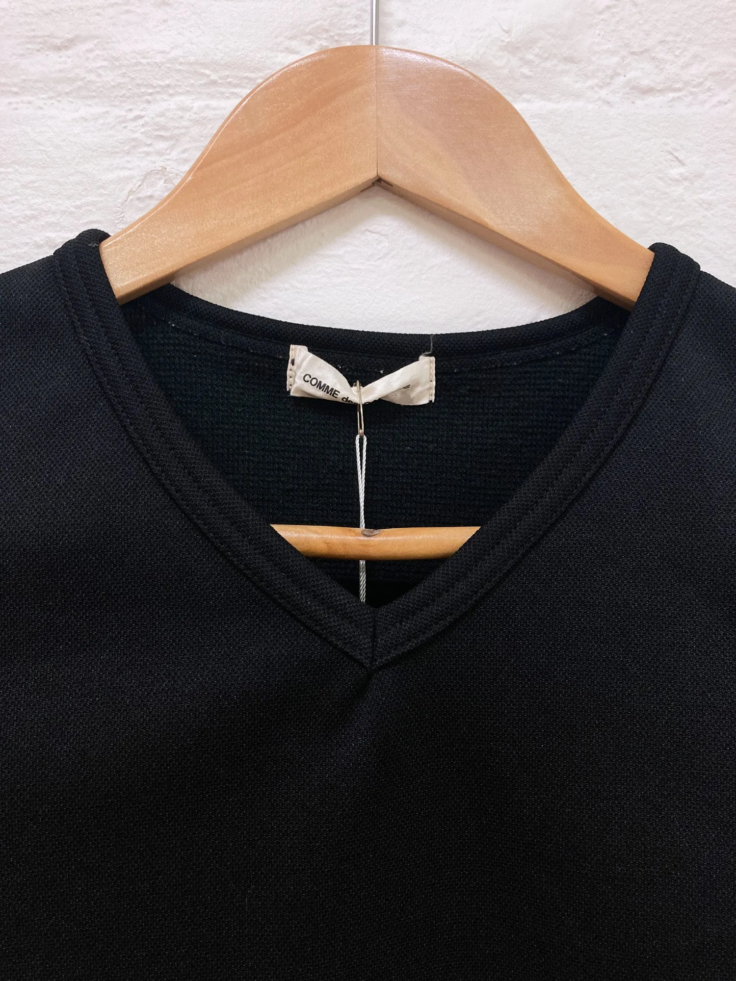 Comme des Garcons 1995 black poly-cotton v-neck t-shirt