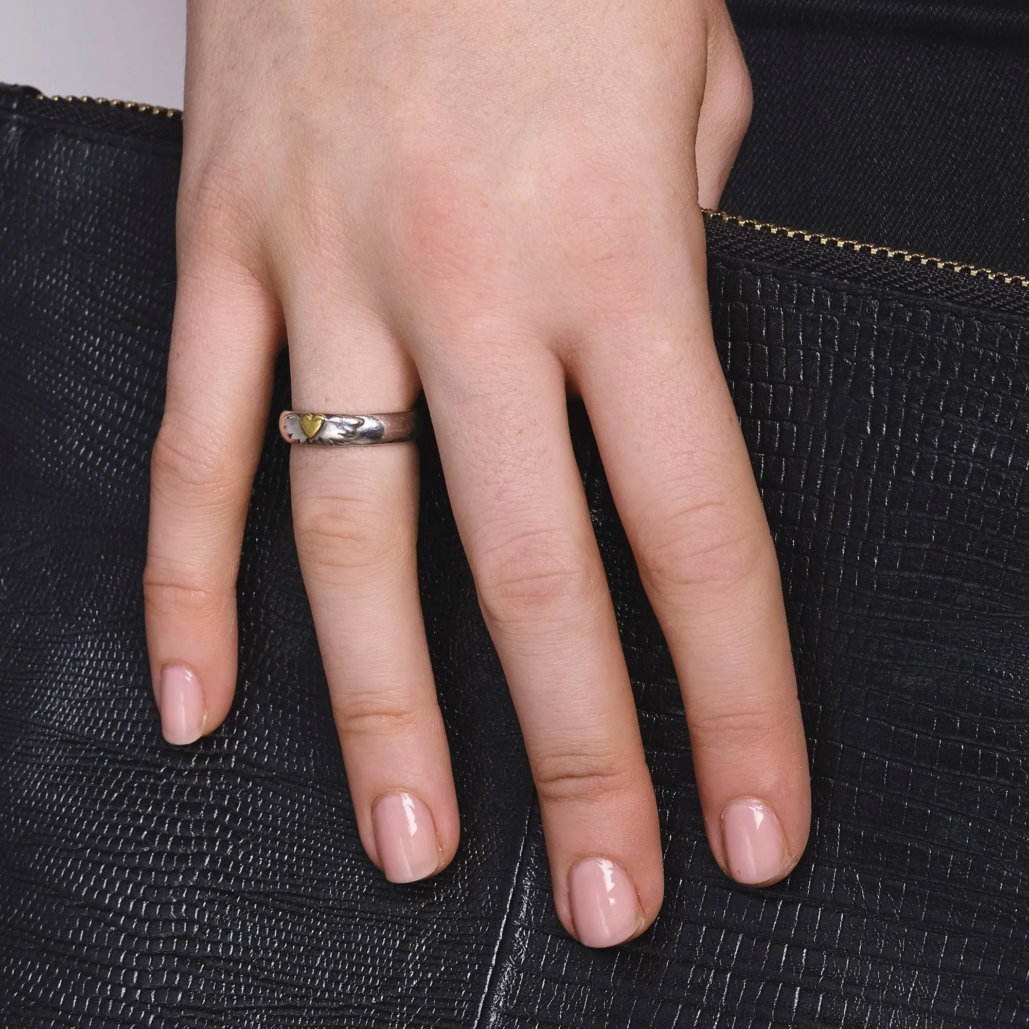 Fine Winged Heart Ring