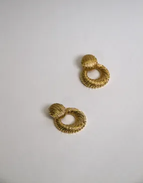 LLUVIA TEXTURED HOOP EARRINGS