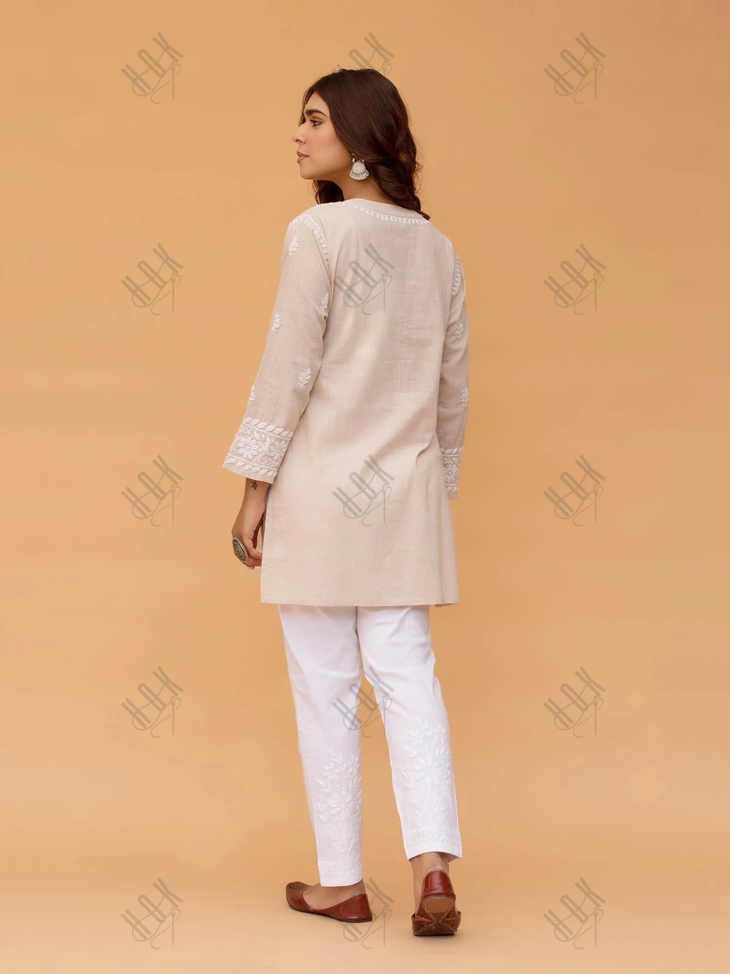 Saba Chikankari Short kurta in Slub cotton - Beige