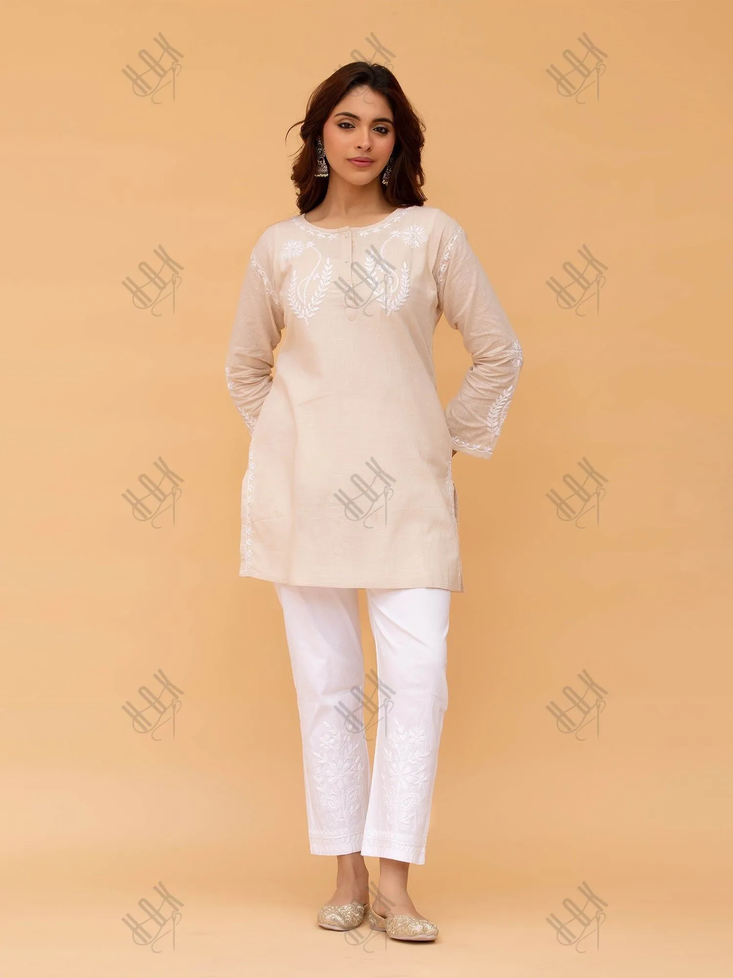 Saba Chikankari Short kurta in Slub cotton - Beige
