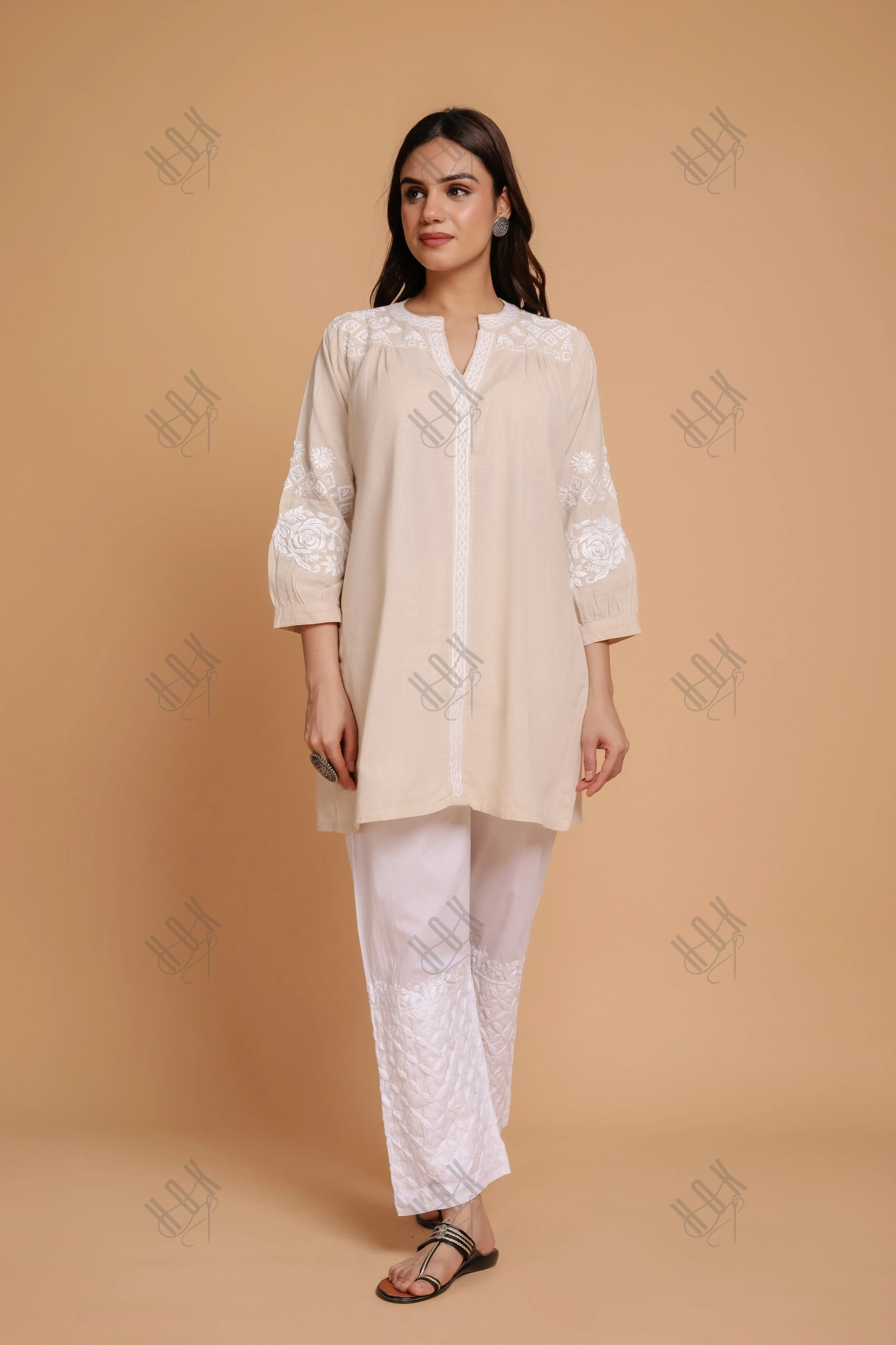 Saba Chikankari Short kurta in Slub Cotton - Beige
