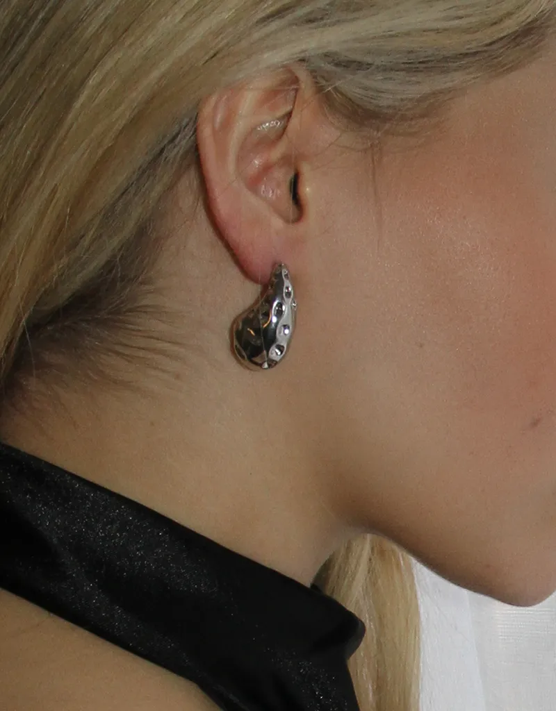 SAGITTARIA TEARDROP TEXTURED EARRINGS
